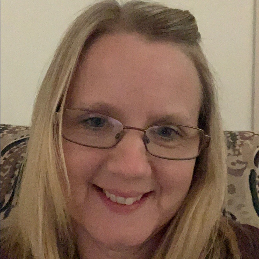 Meet your Posher, Kelly